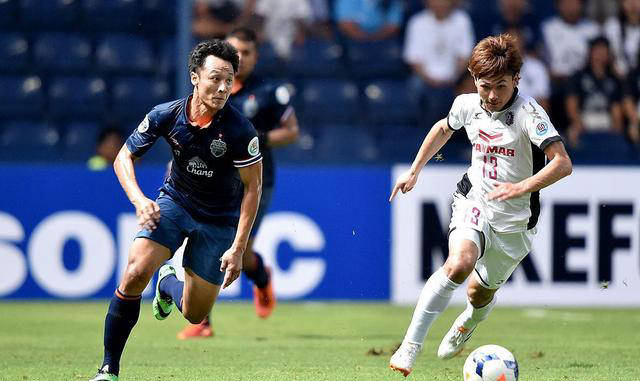 首尔FC对阵里斯本竞技，实力对决
